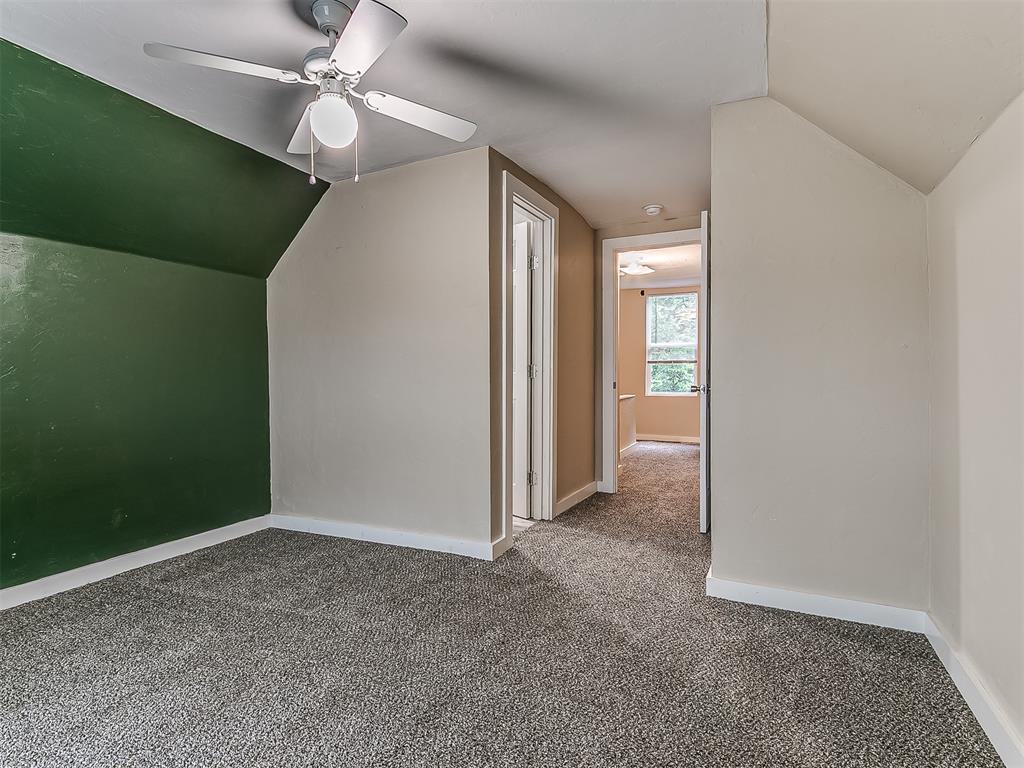 1218 W Noble Avenue Property Photo 24