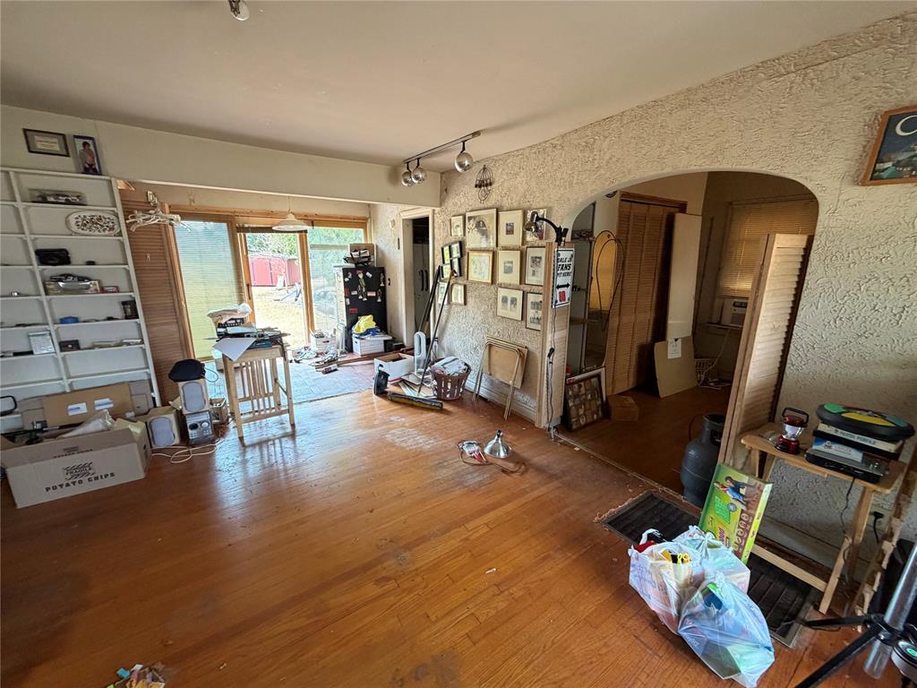 1108 Sw 37th Street Property Photo 2