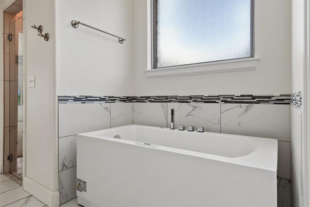 16645 Little Leaf Lane Property Photo 19