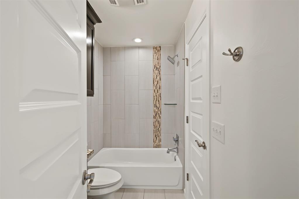 16645 Little Leaf Lane Property Photo 28