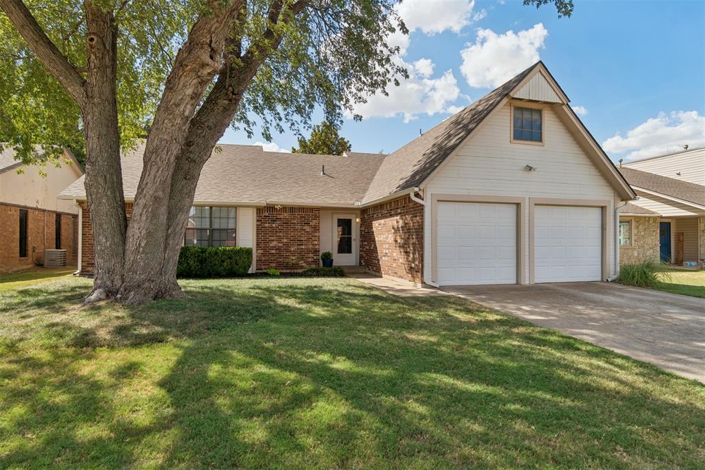 729 Westridge Drive Property Photo 1