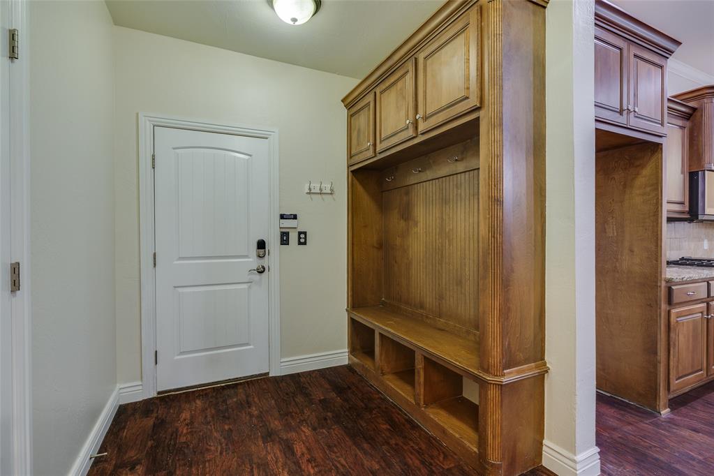 16412 Old Oak Drive Property Photo 21