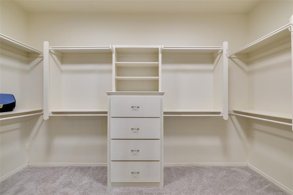 16412 Old Oak Drive Property Photo 29
