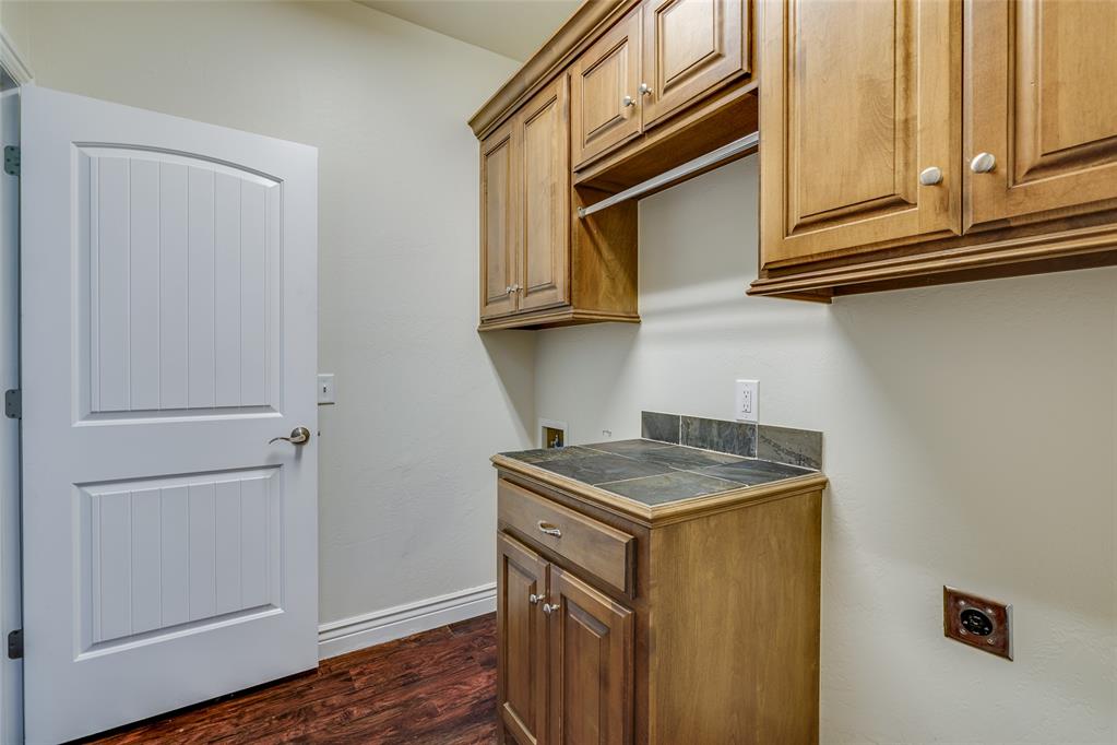16412 Old Oak Drive Property Photo 30