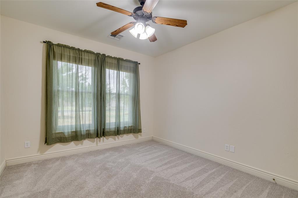 16412 Old Oak Drive Property Photo 32