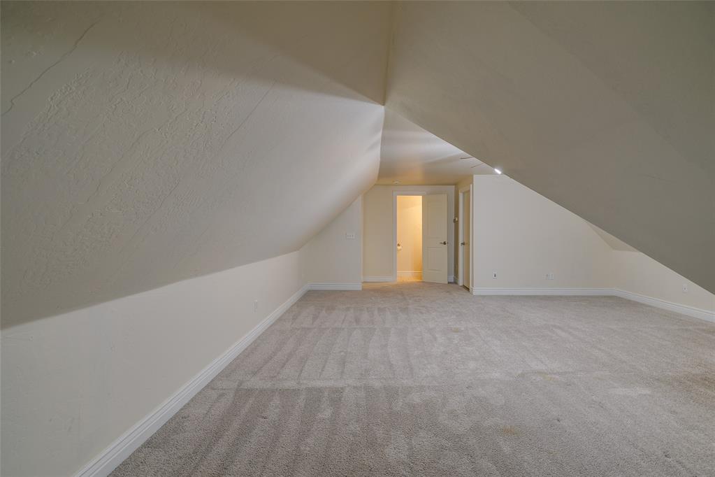 16412 Old Oak Drive Property Photo 42