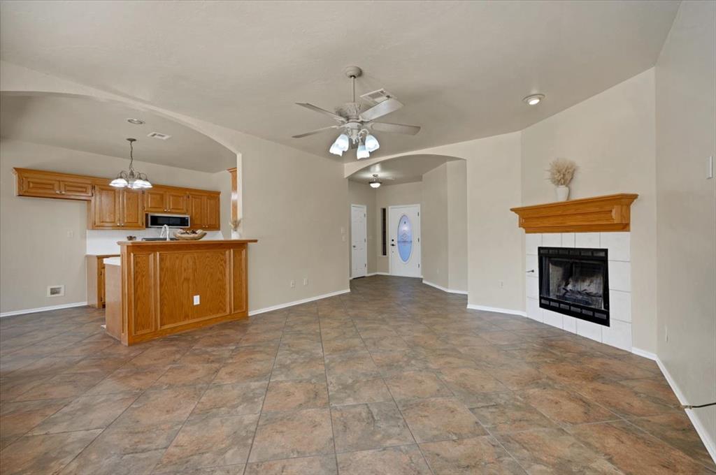 808 W Vickery Avenue Property Photo 7