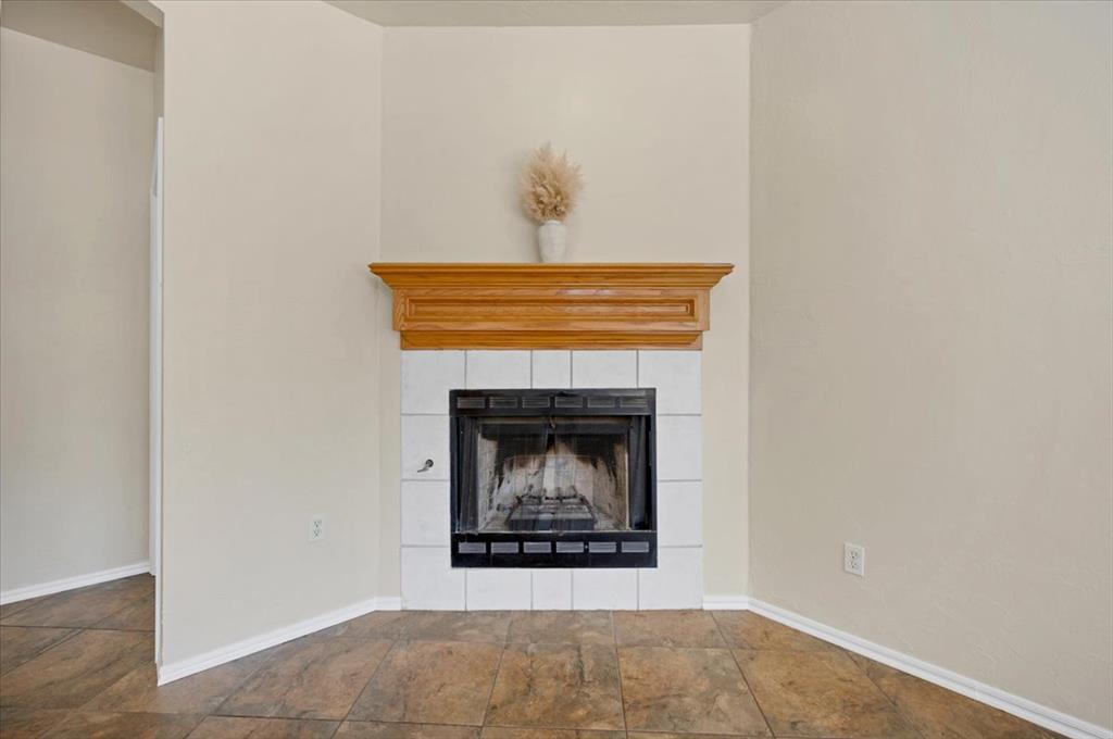 808 W Vickery Avenue Property Photo 8