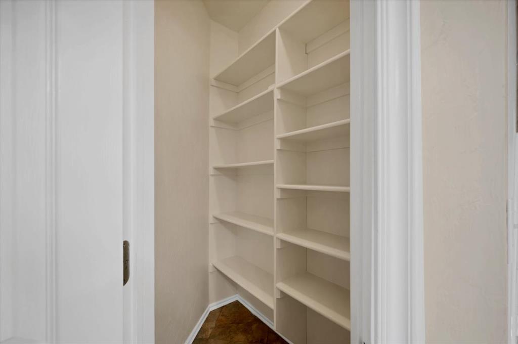 808 W Vickery Avenue Property Photo 12