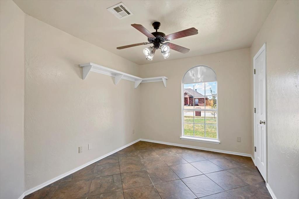 808 W Vickery Avenue Property Photo 19