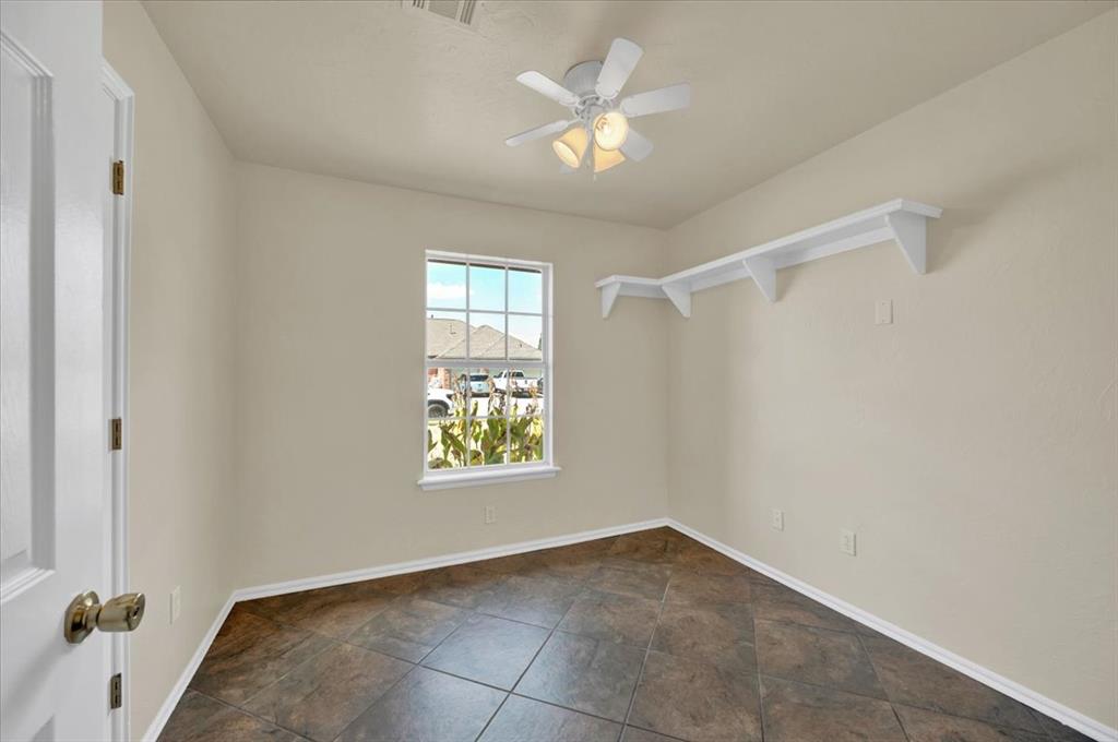 808 W Vickery Avenue Property Photo 21