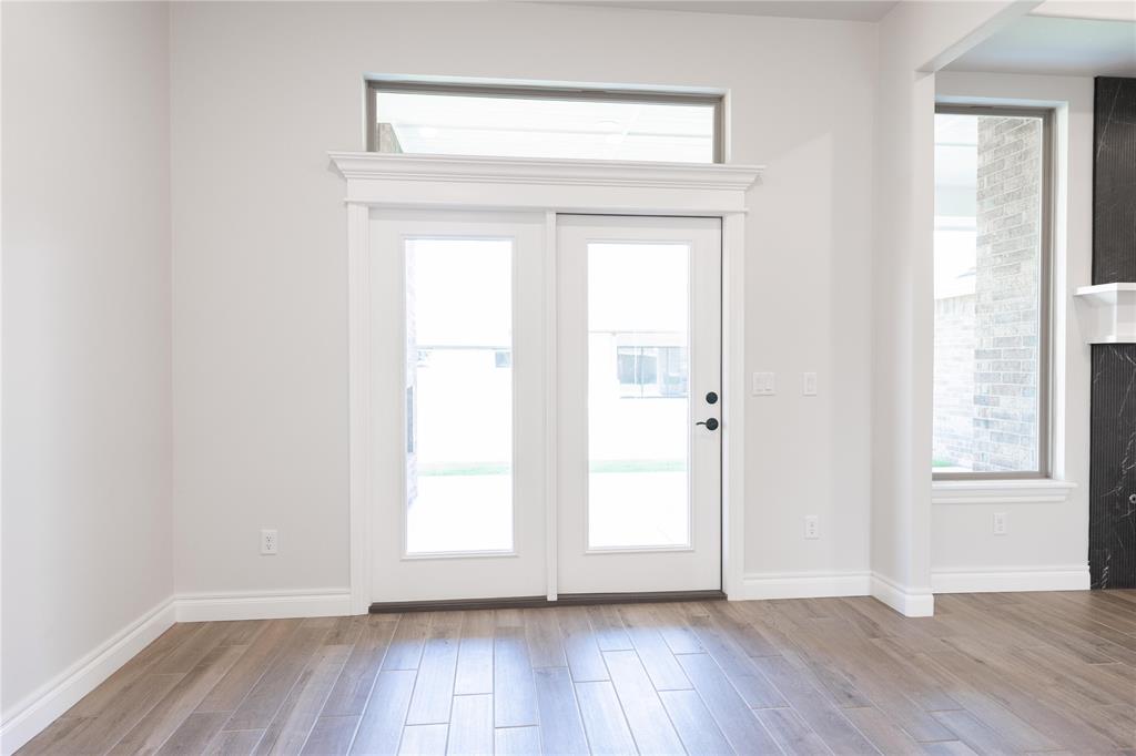 5608 Rose Prairie Boulevard Property Photo 8