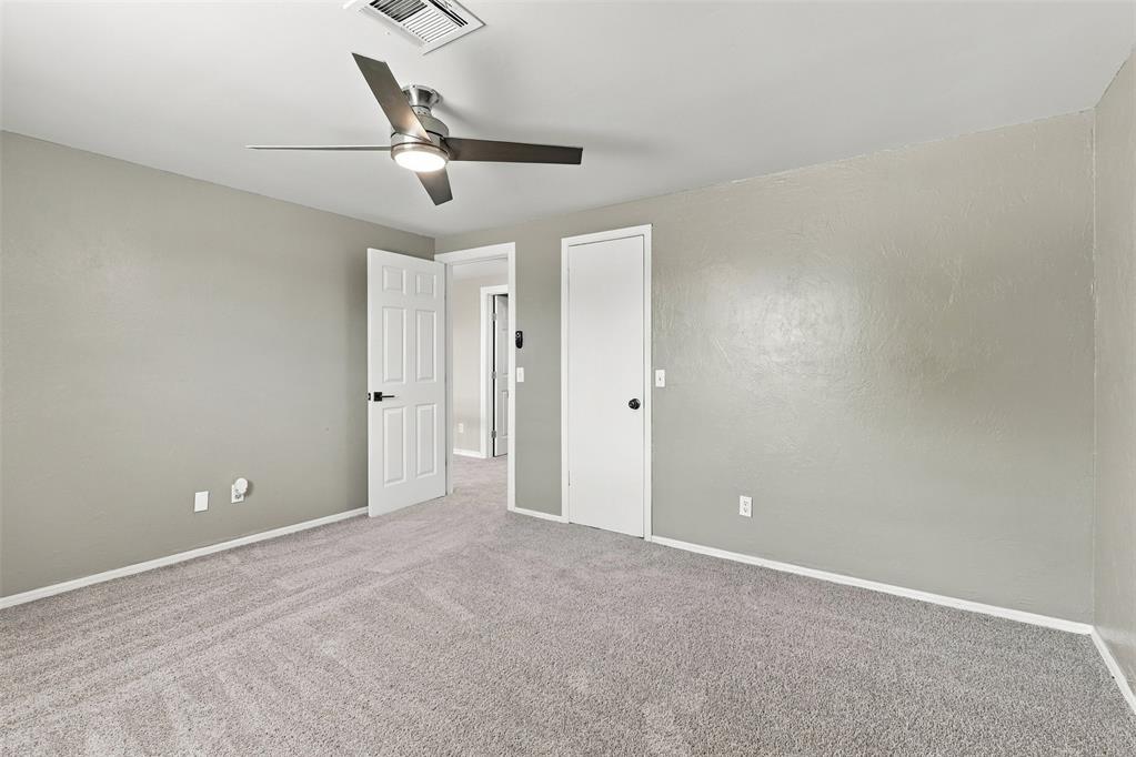 5801 Nw 70th Street Property Photo 40