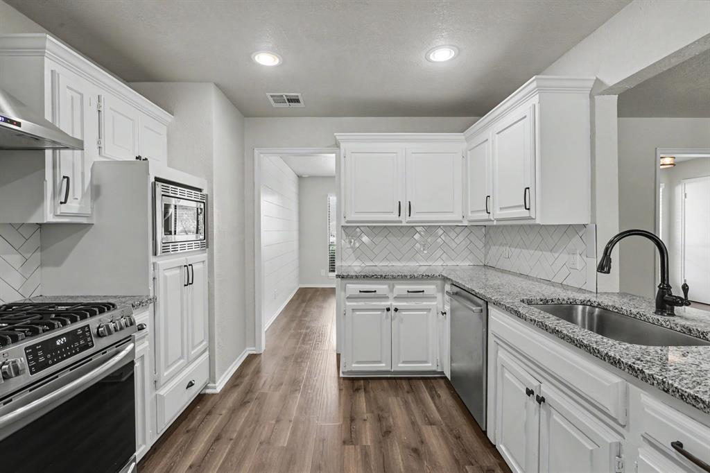 2605 Brookside Avenue Property Photo 9