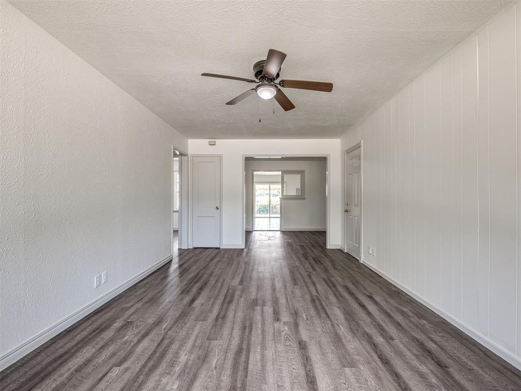 1900 Sheffield Road Property Photo 3