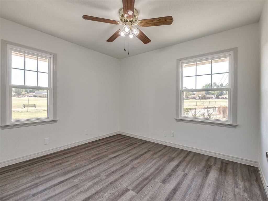 1900 Sheffield Road Property Photo 9