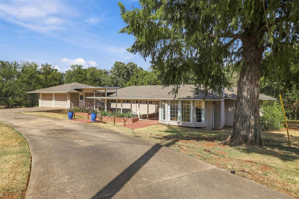 24 Oakwood Drive Property Photo 7