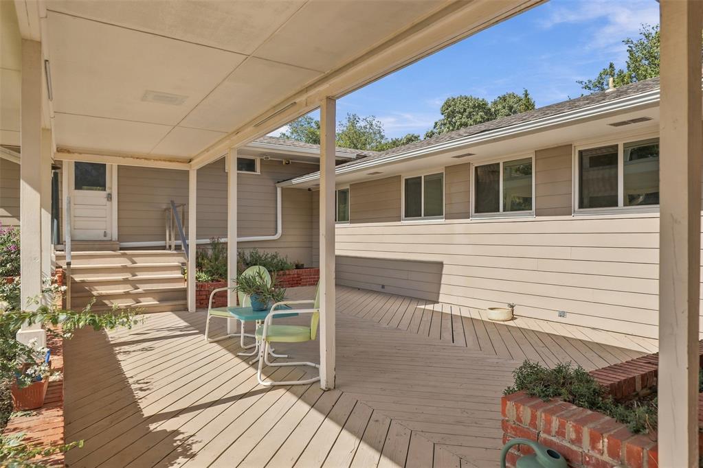 24 Oakwood Drive Property Photo 9