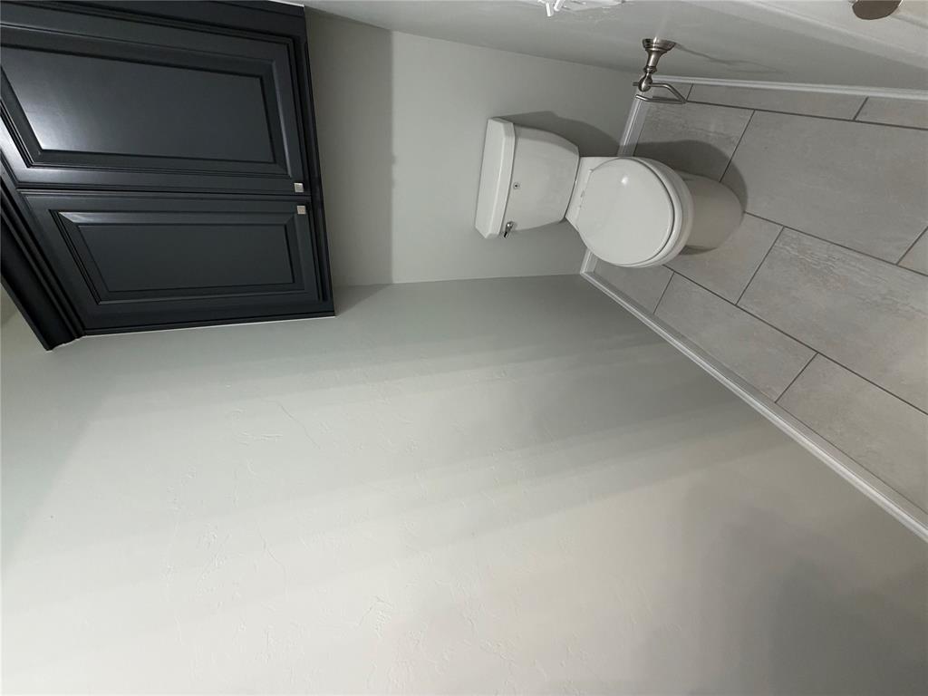 14209 Upper Village Drive Property Photo 10