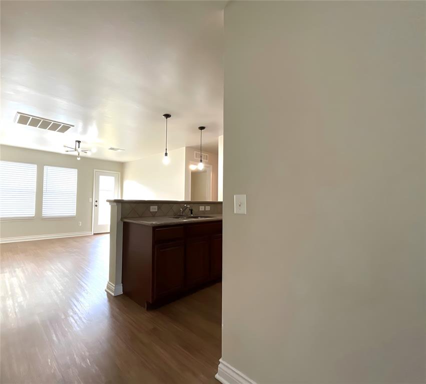 724 Humming Fish Drive Property Photo 6