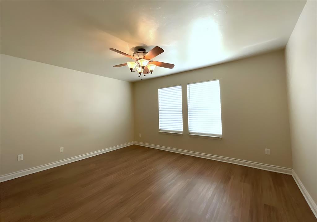 724 Humming Fish Drive Property Photo 12
