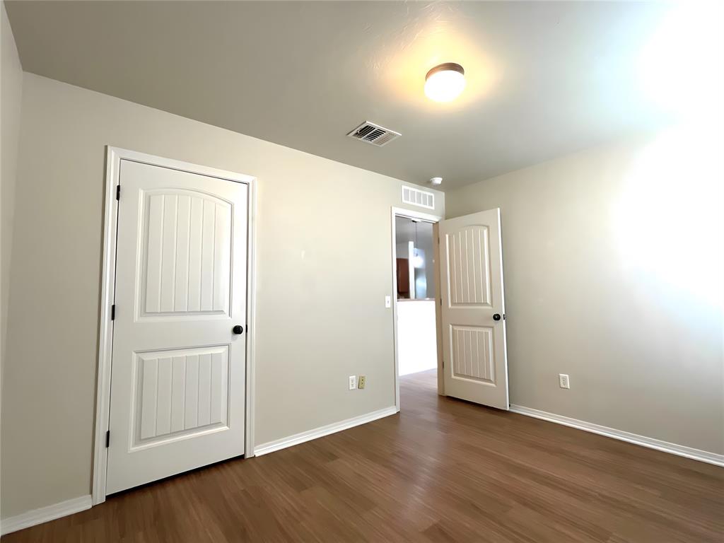 724 Humming Fish Drive Property Photo 20
