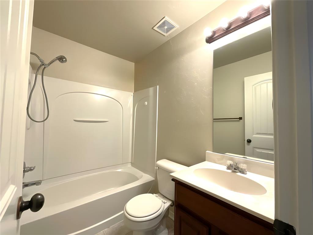 724 Humming Fish Drive Property Photo 22