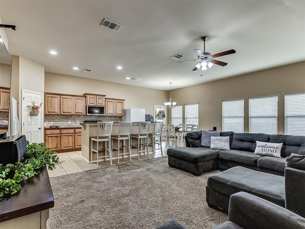 2501 Fawn Lily Road Property Photo 6