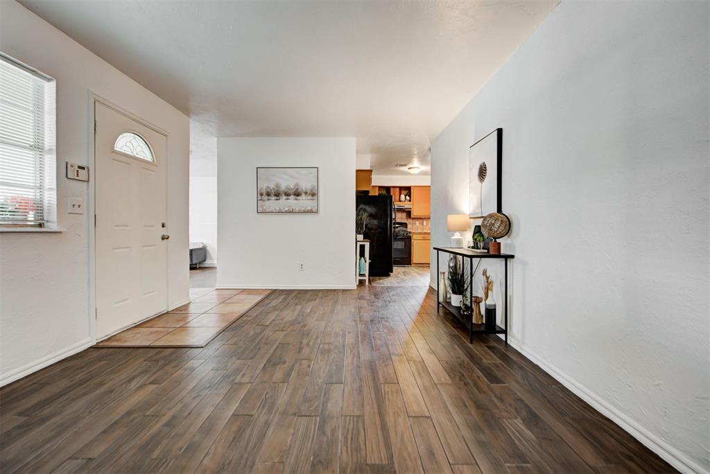 2124 Marshall Drive Property Photo 3