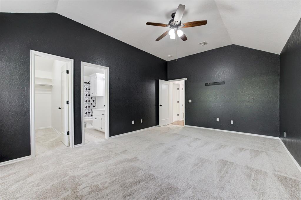 11400 Glade Avenue Property Photo 18