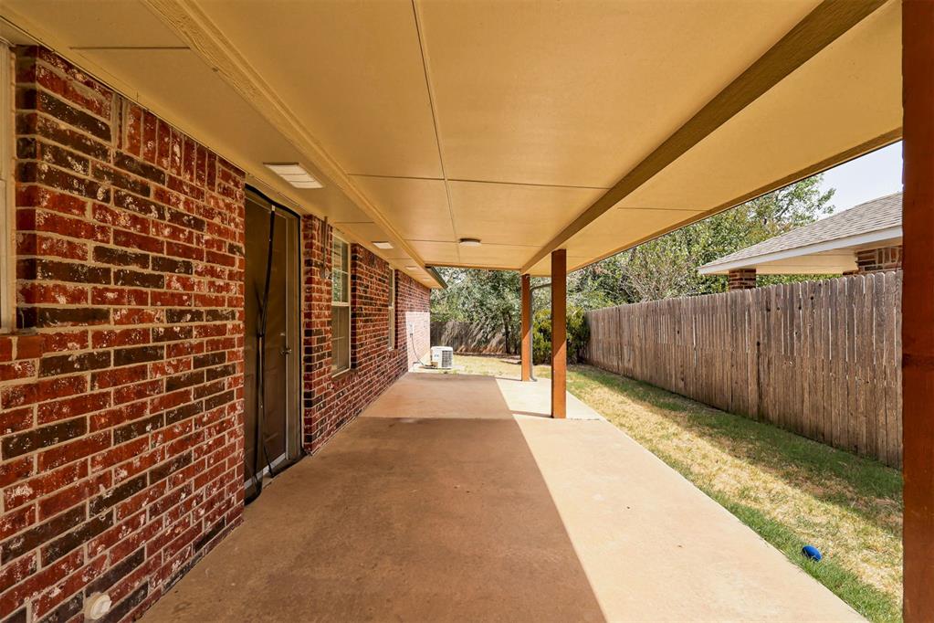 11400 Glade Avenue Property Photo 28