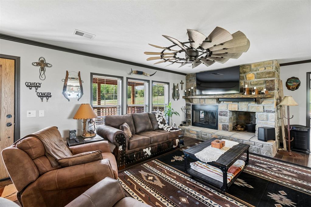 348100 E Country Drive Property Photo 8