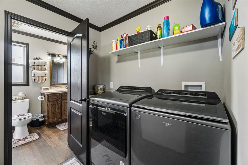 348100 E Country Drive Property Photo 24