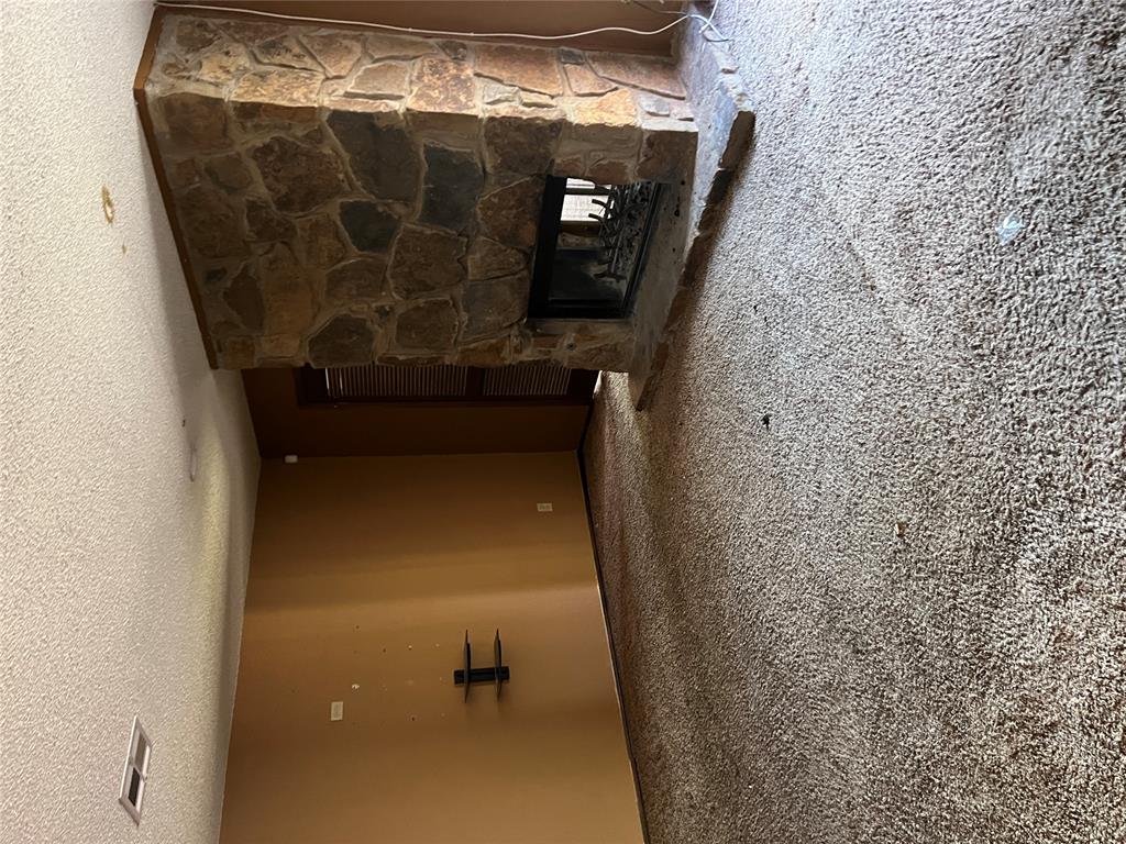 8813 N Mcmillan Avenue Property Photo 3