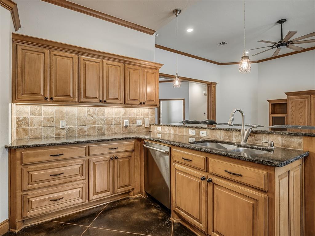 2805 Ne Edmond Road Property Photo 12
