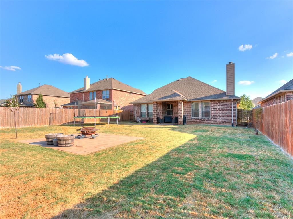 1311 Skyler Way Property Photo 4