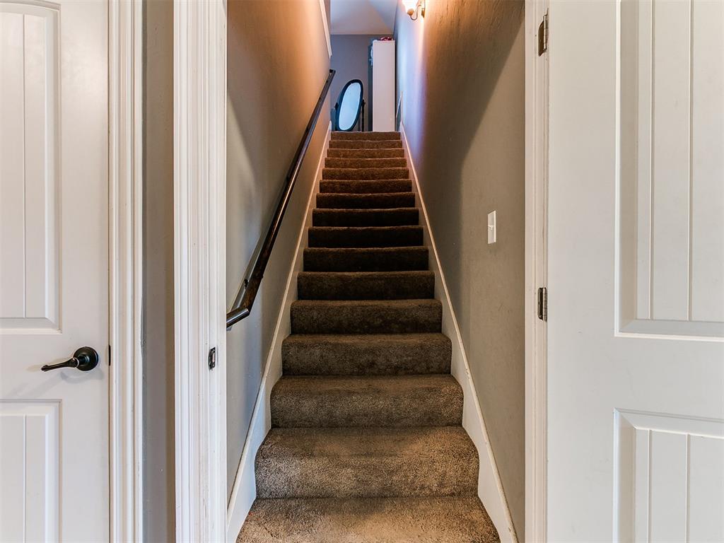 1311 Skyler Way Property Photo 9