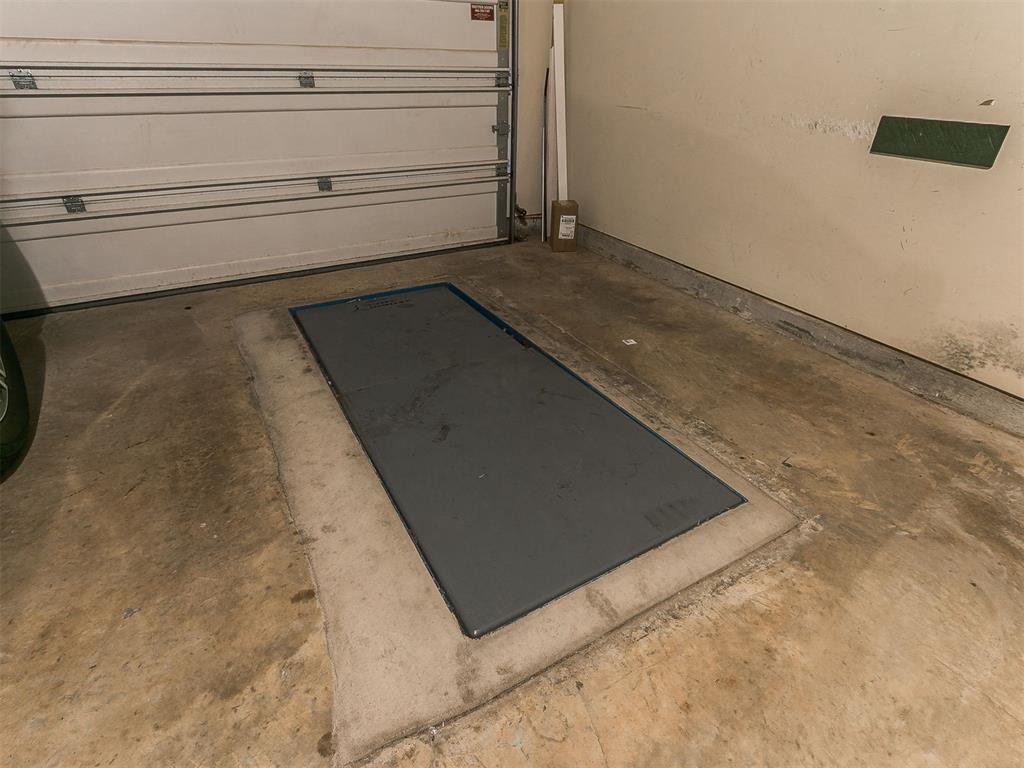 1311 Skyler Way Property Photo 35