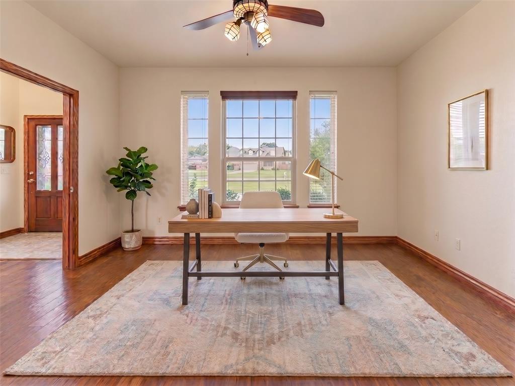 940 Lake Vista Road Property Photo 4