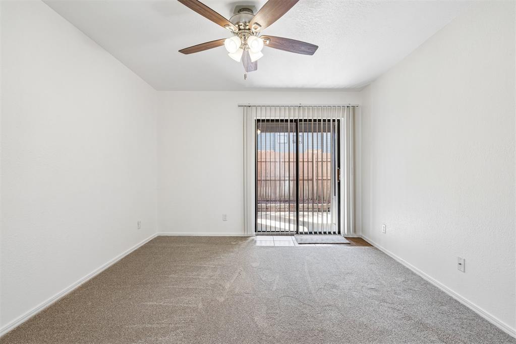14409 N Pennsylvania Avenue 11f Property Photo 26