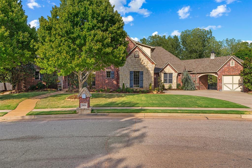 3904 Creek Bend Road Property Photo 2