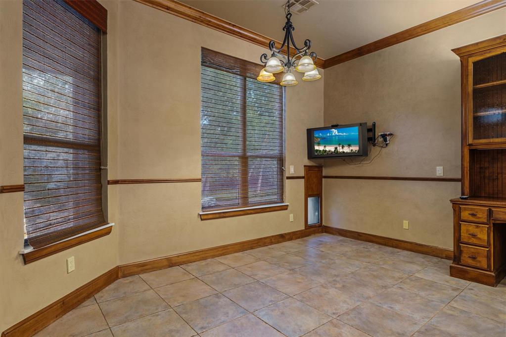 3904 Creek Bend Road Property Photo 9