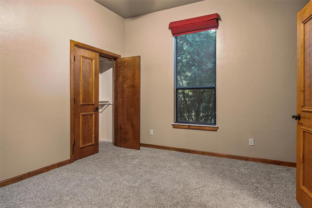 3904 Creek Bend Road Property Photo 15