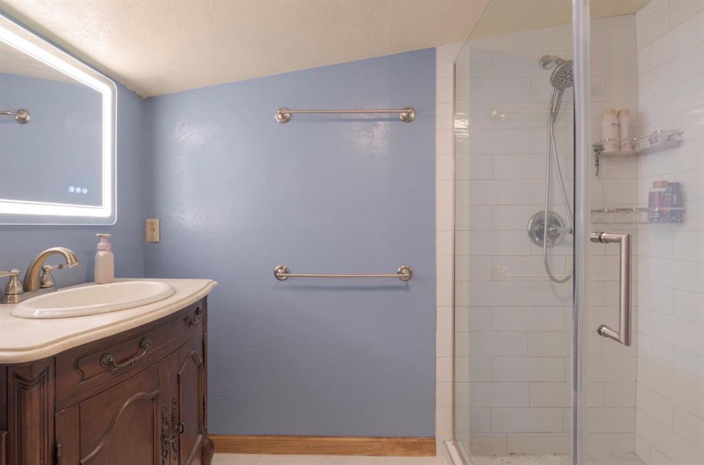 20 Florene Drive Property Photo 28