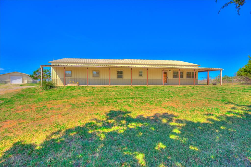 751 S Henney Road Property Photo 4
