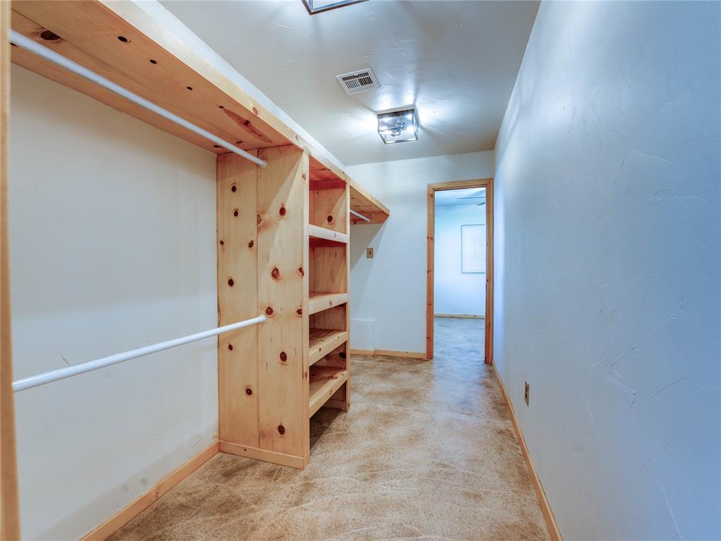 751 S Henney Road Property Photo 21