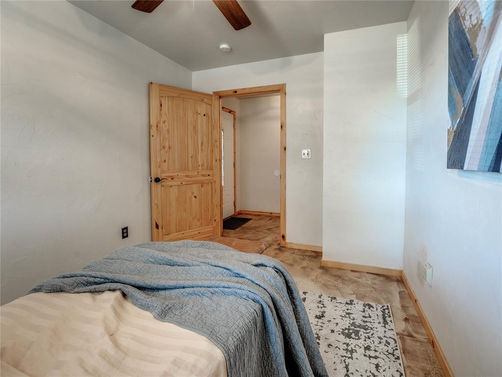 751 S Henney Road Property Photo 24
