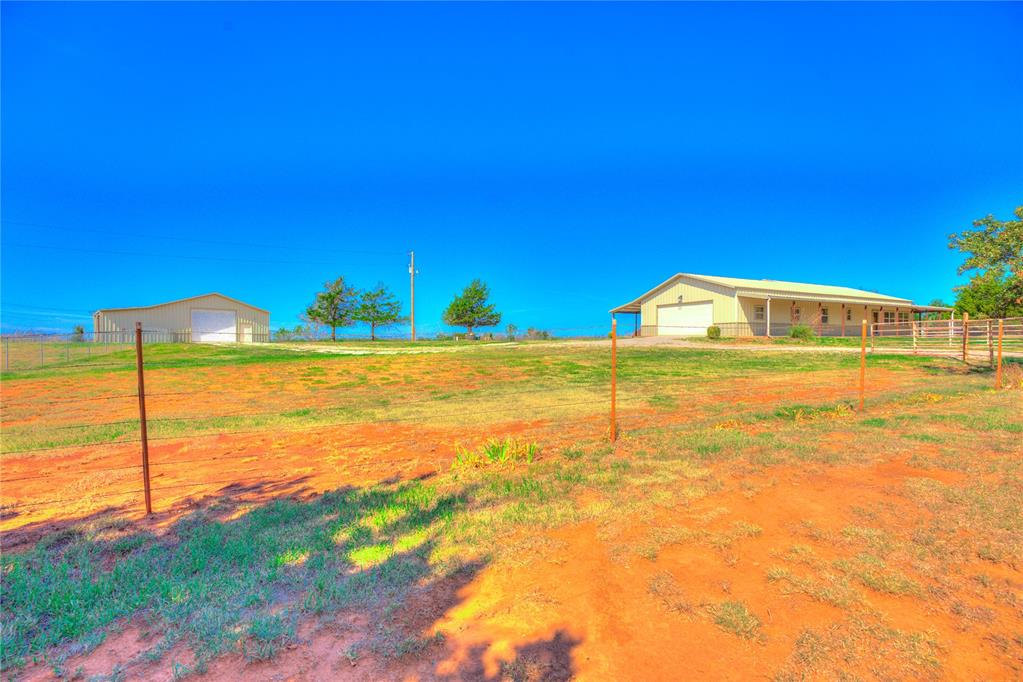 751 S Henney Road Property Photo 35