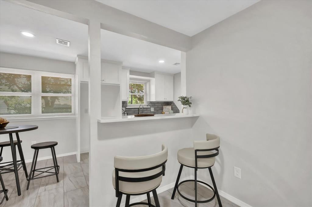 1209 Lawton Property Photo 9