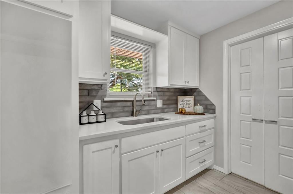 1209 Lawton Property Photo 12